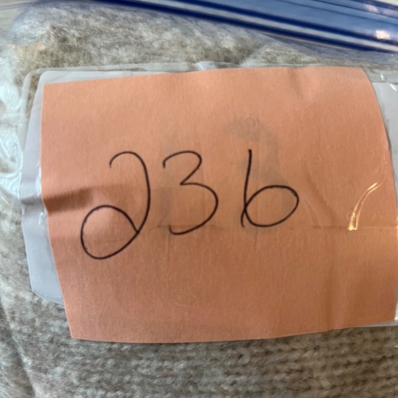 DRA Los Angeles Sweater XA Beige Oversized Soft Knit Floral Embroidery Casual - Picture 10 of 11